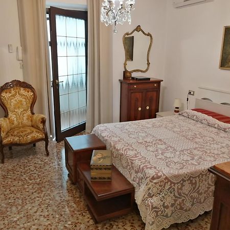 Ca' Pietra Di Nonno Pietro Bed & Breakfast Гавардо Екстериор снимка