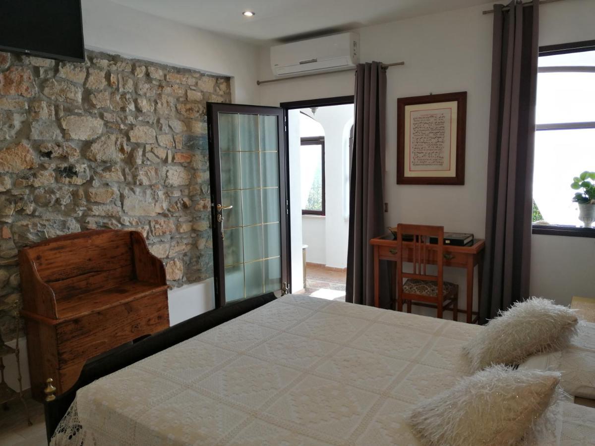 Ca' Pietra Di Nonno Pietro Bed & Breakfast Гавардо Екстериор снимка